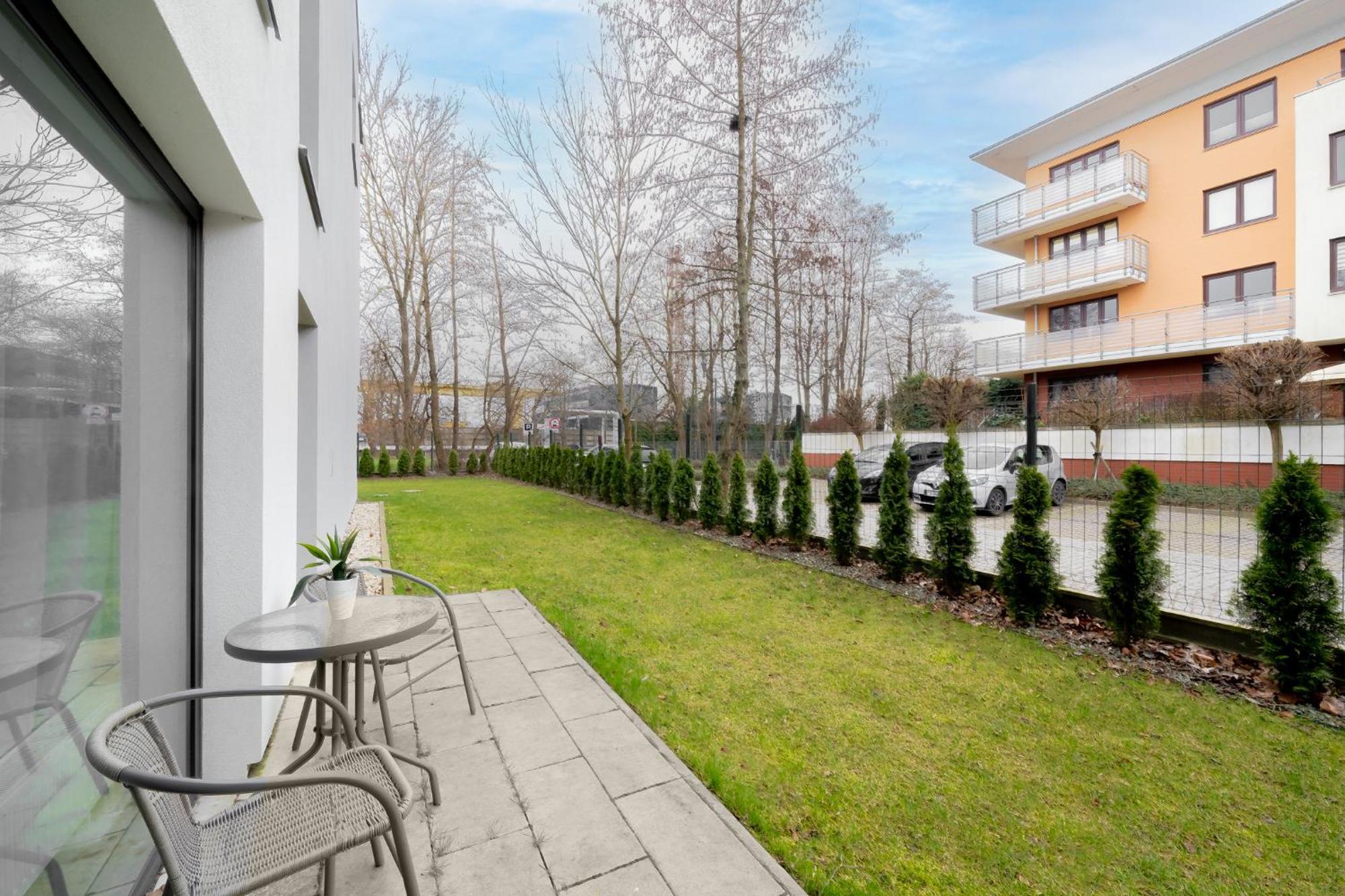 Lulu Apartments - Rosa - Studio Hotelowe Z Klimatyzacja I Konsola Ps4 - Solny Resort โควอบเซก ภายนอก รูปภาพ